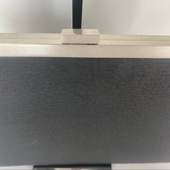 Blossom H |Korean Brand | Classic Leather Shoulder‎ Bag - Picture 9 of 14